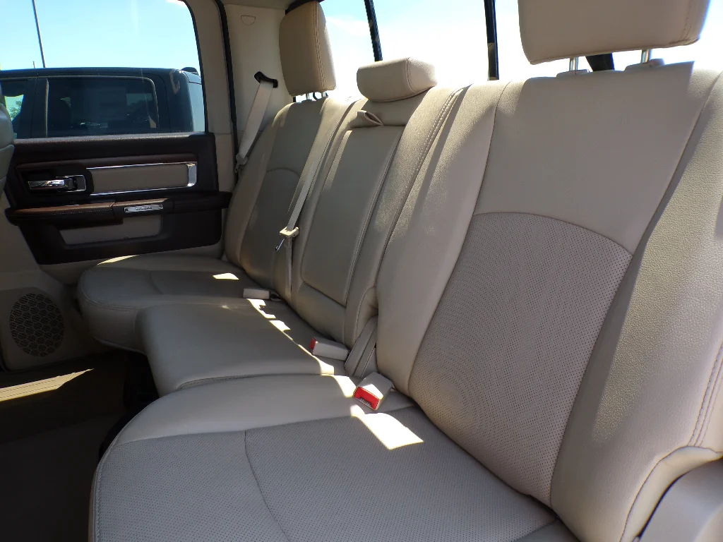Used 2016 Maximum Steel Metallic Clearcoat Ram Laramie image 11