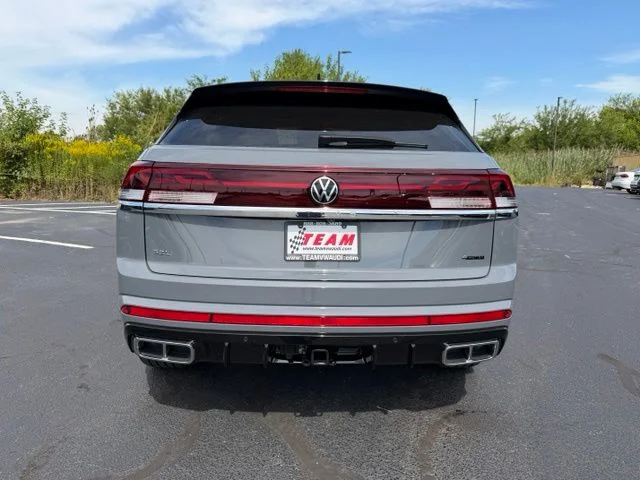 New 2026 Pure Gray Volkswagen 2.0T SEL Premium R-Line image 4