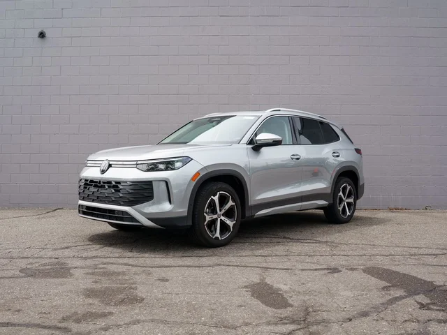 2025 Volkswagen Tiguan 2.0T SE