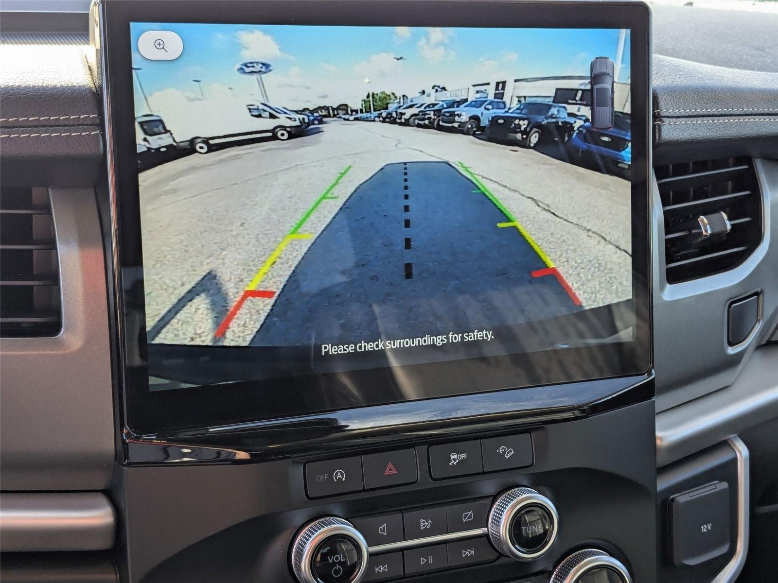 Used 2024 Agate Black Metallic Ford XLT image 23