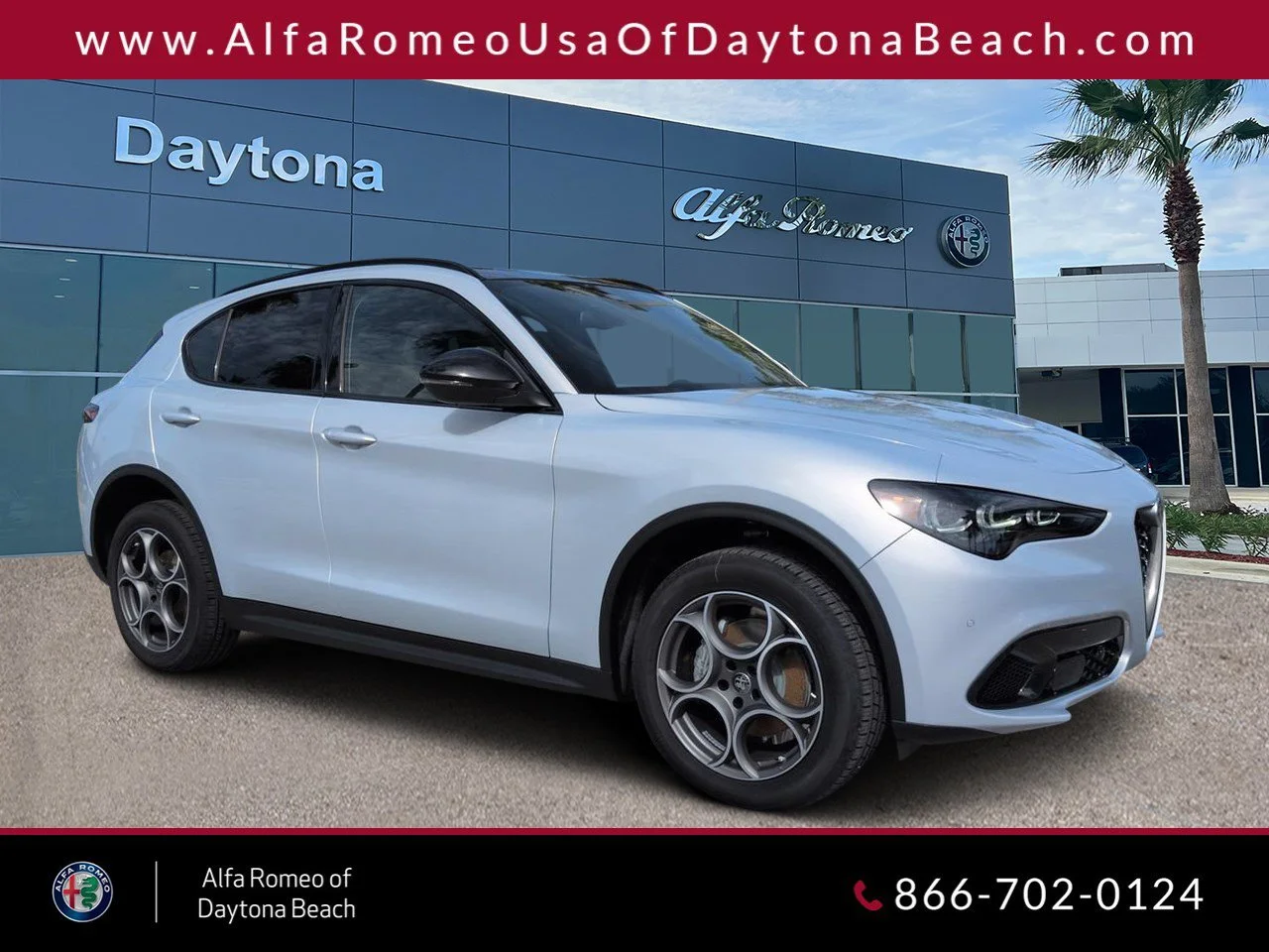 New 2026 Moonlight Gray Metallic Exterior Paint Alfa Romeo  image 1