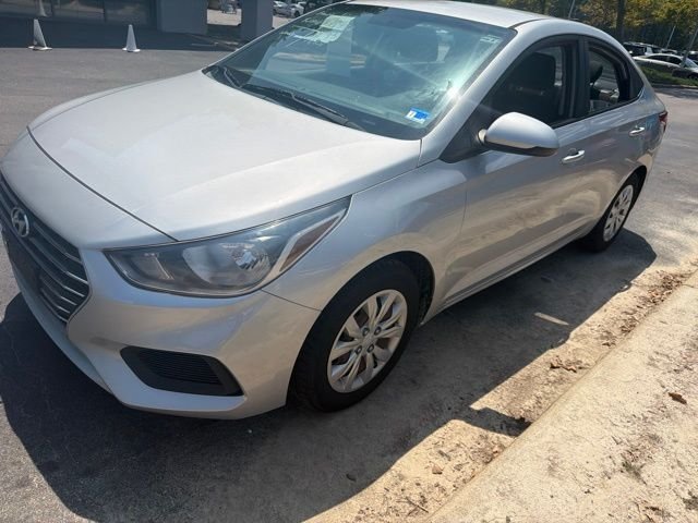 Used 2020 Olympus Silver Metallic Hyundai SE image 5