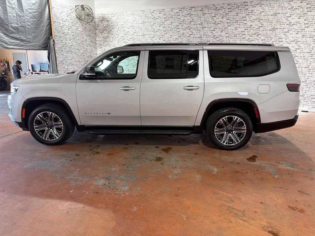 Used 2024 Silver Zynith Jeep Series II image 4