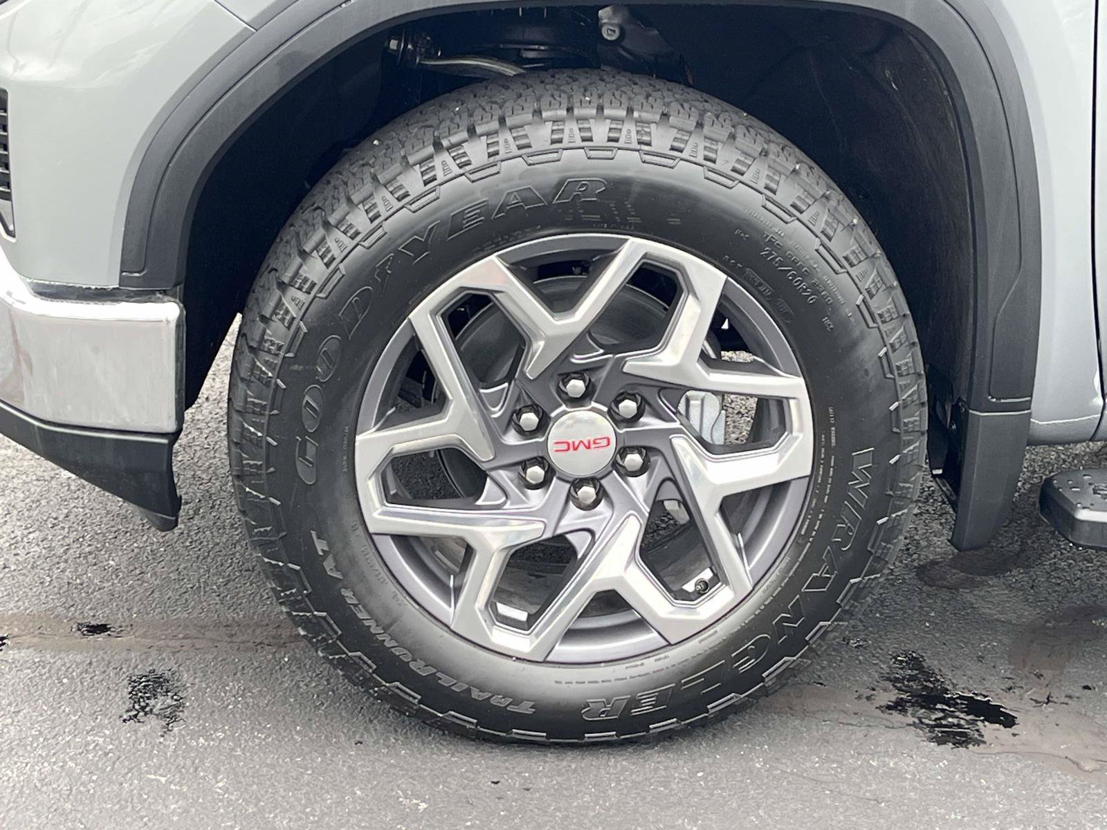 2026 GMC Sierra 1500 SLT - Photo 12