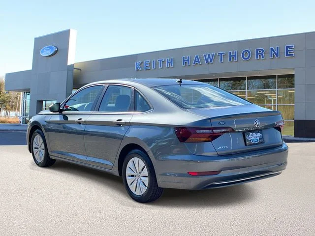 Certified Used 2019 Platinum Gray Metallic Volkswagen 1.4T S image 4