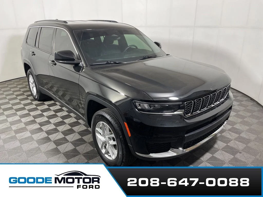 2024 Jeep Grand Cherokee L Laredo 4x4's photo