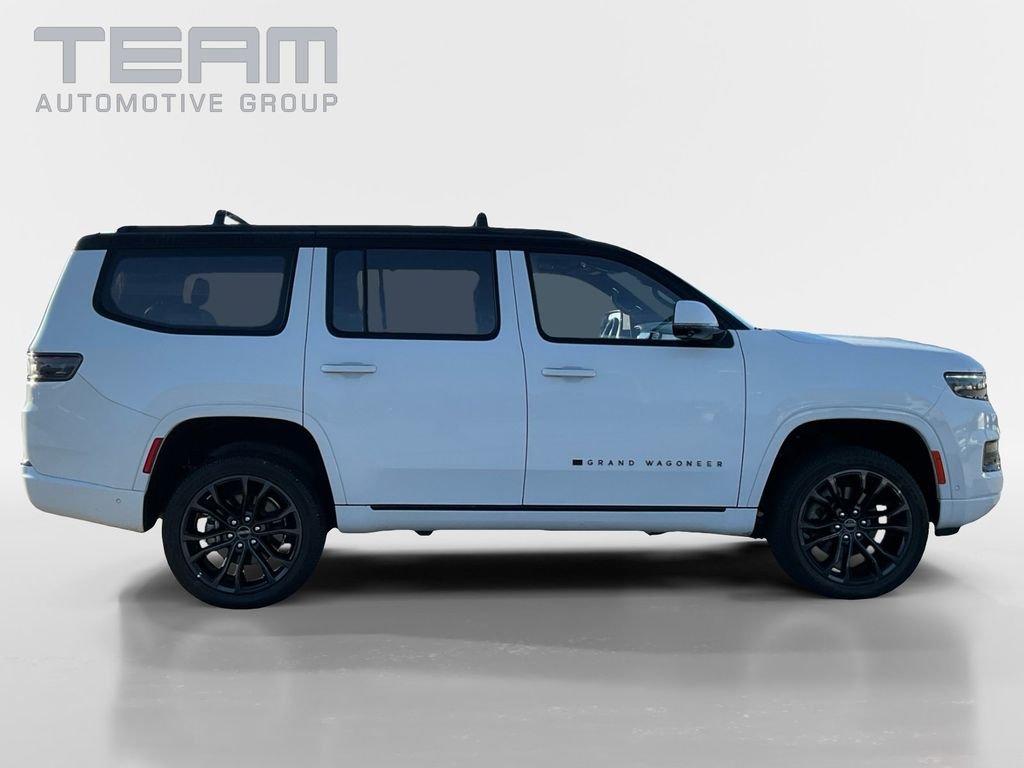 Used 2022 White Jeep Series II image 8
