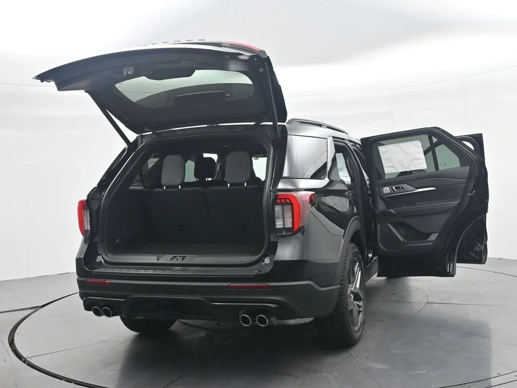 New 2026 Agate Black Metallic Ford ST image 53