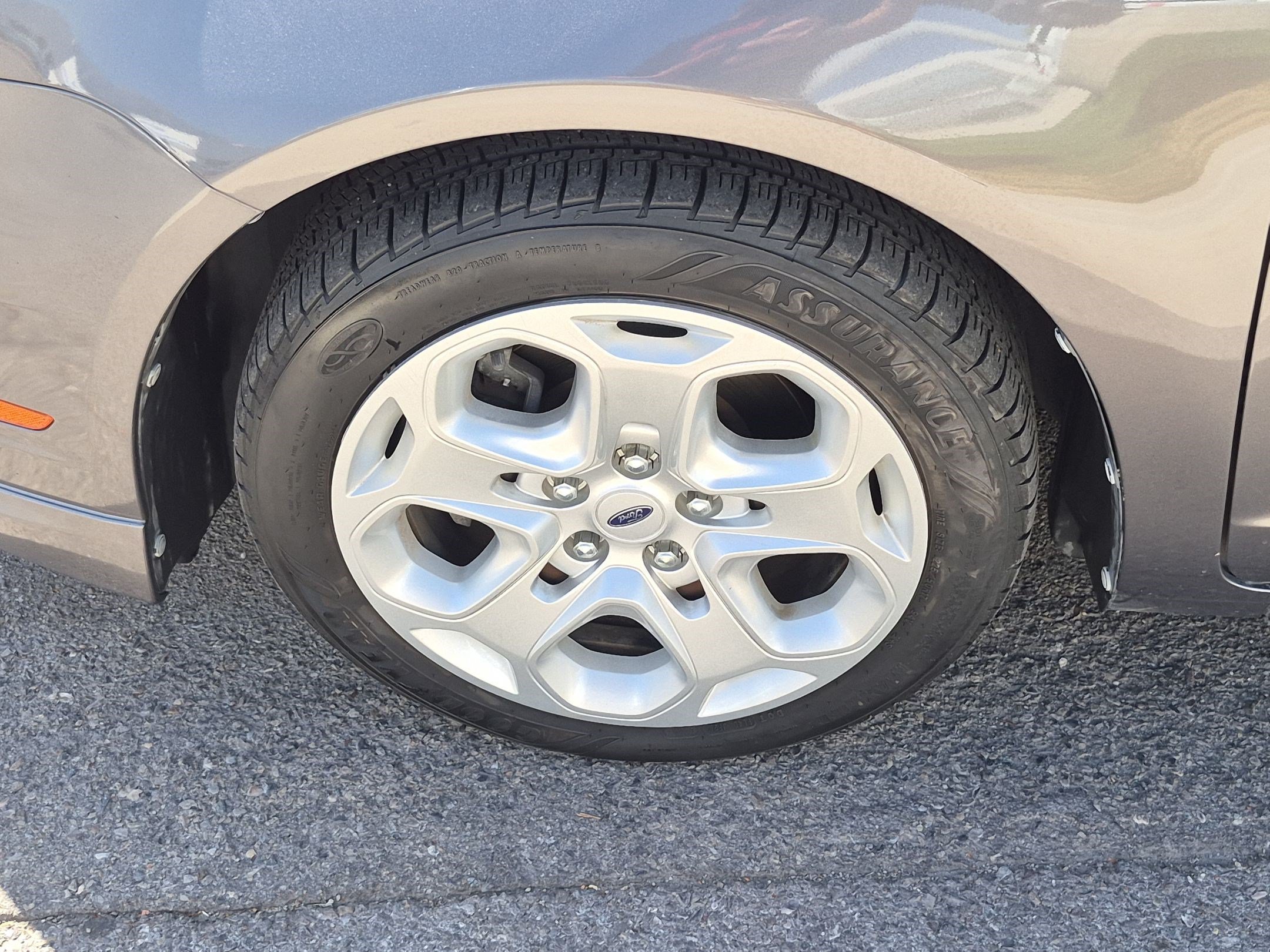 Used 2011 Sterling Gray Metallic Ford SE image 10