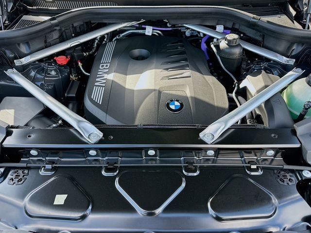 New 2026 Gray BMW xDrive40i image 25