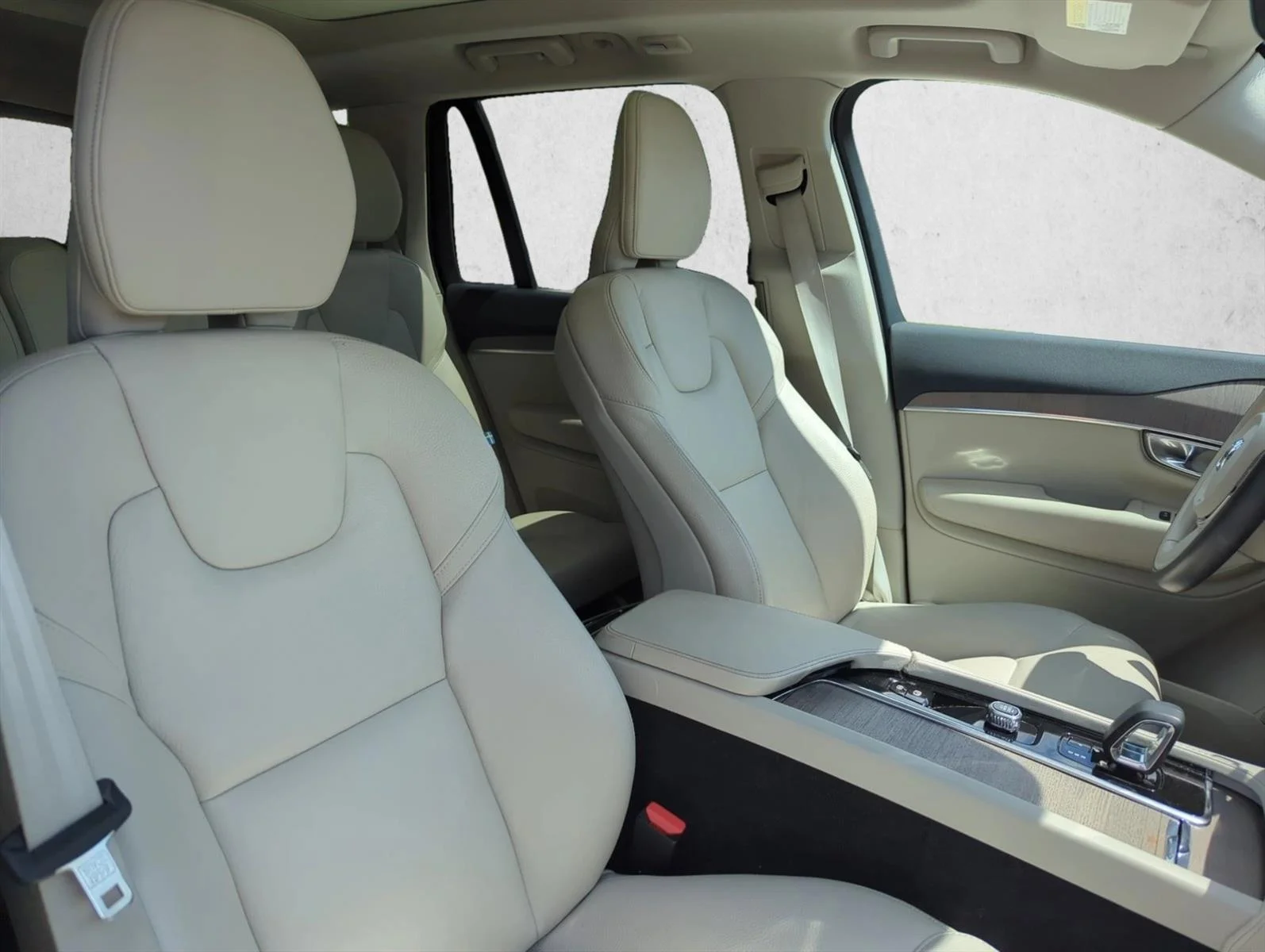 Used 2024 Blue Volvo Plus Bright Theme image 27