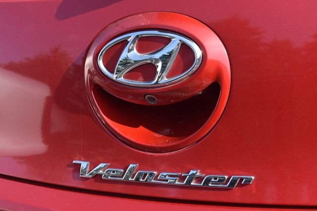 Used 2015 Red Hyundai Turbo image 14