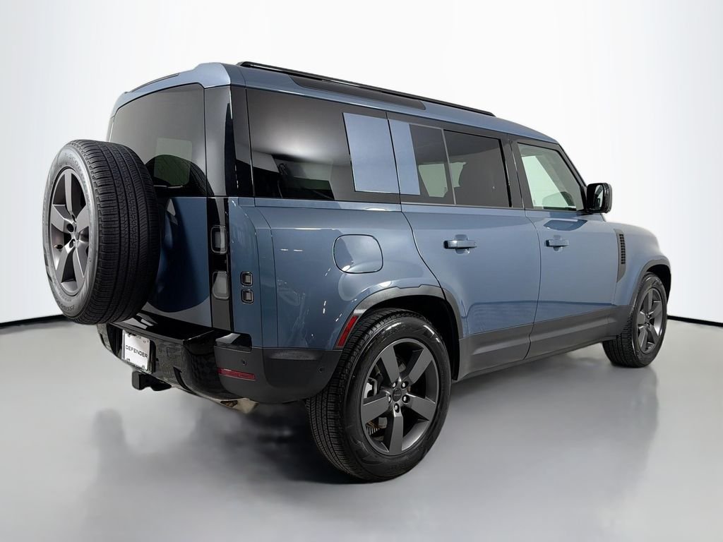 Used 2026 Blue Land Rover S image 5
