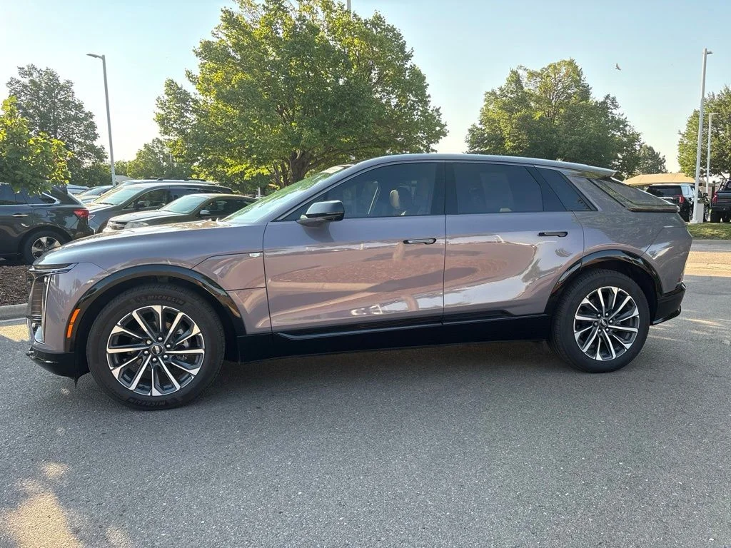 Used 2024 Cadillac LYRIQ Sport 3 with VIN 1GYKPWRL8RZ131961 for sale in Loveland, CO