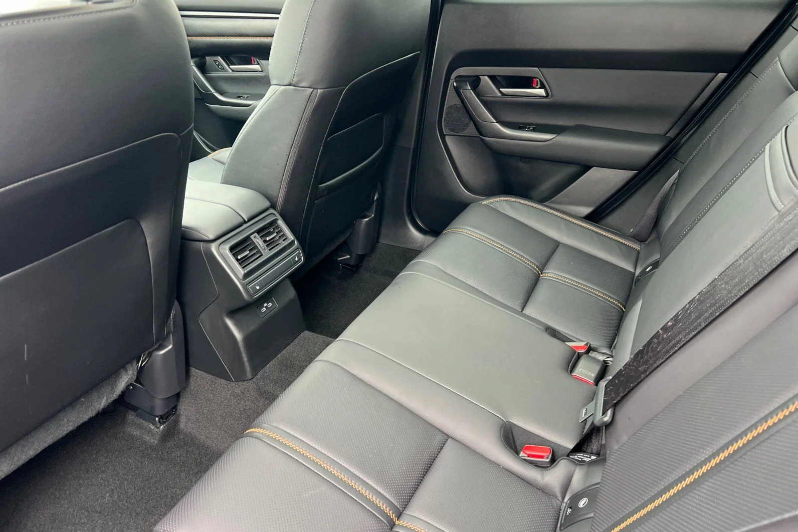2025 Mazda CX-50 Premium - Photo 8