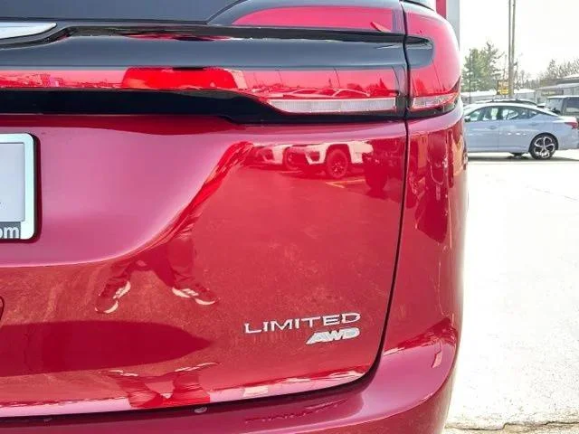 2026 Chrysler Pacifica Limited - Photo 14