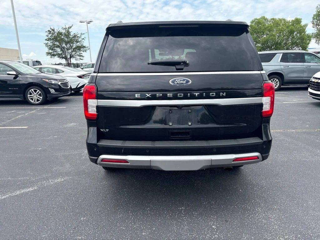 Used 2024 Black Ford XLT image 4