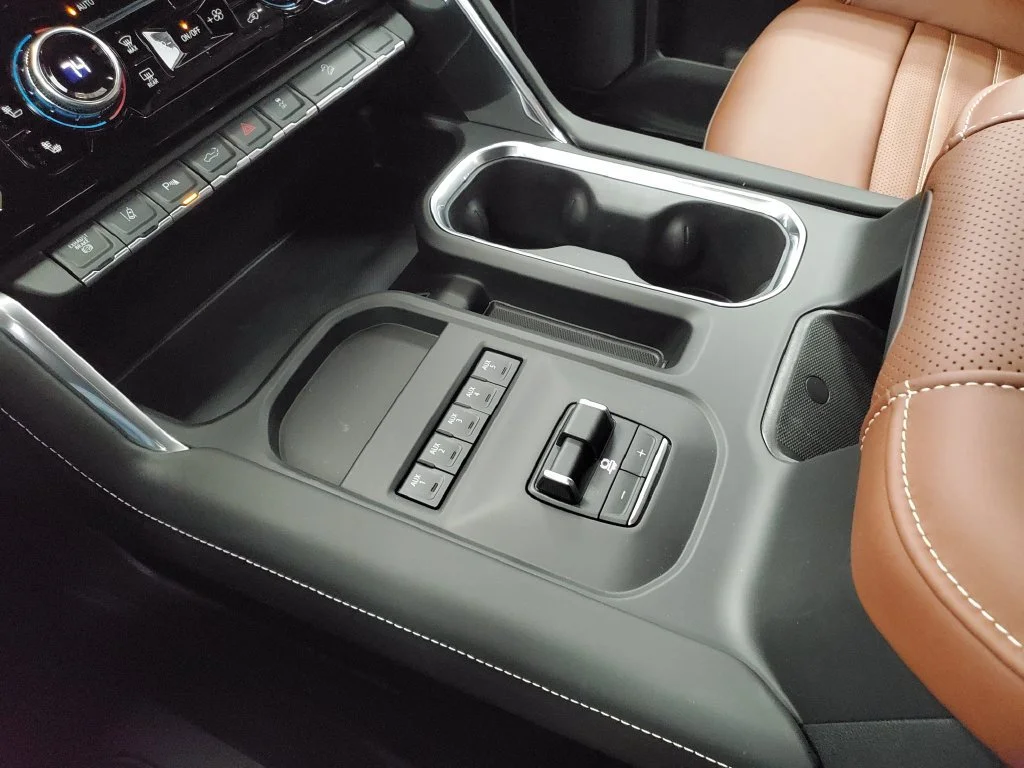 2026 GMC Sierra 2500HD Denali Ultimate - Photo 19