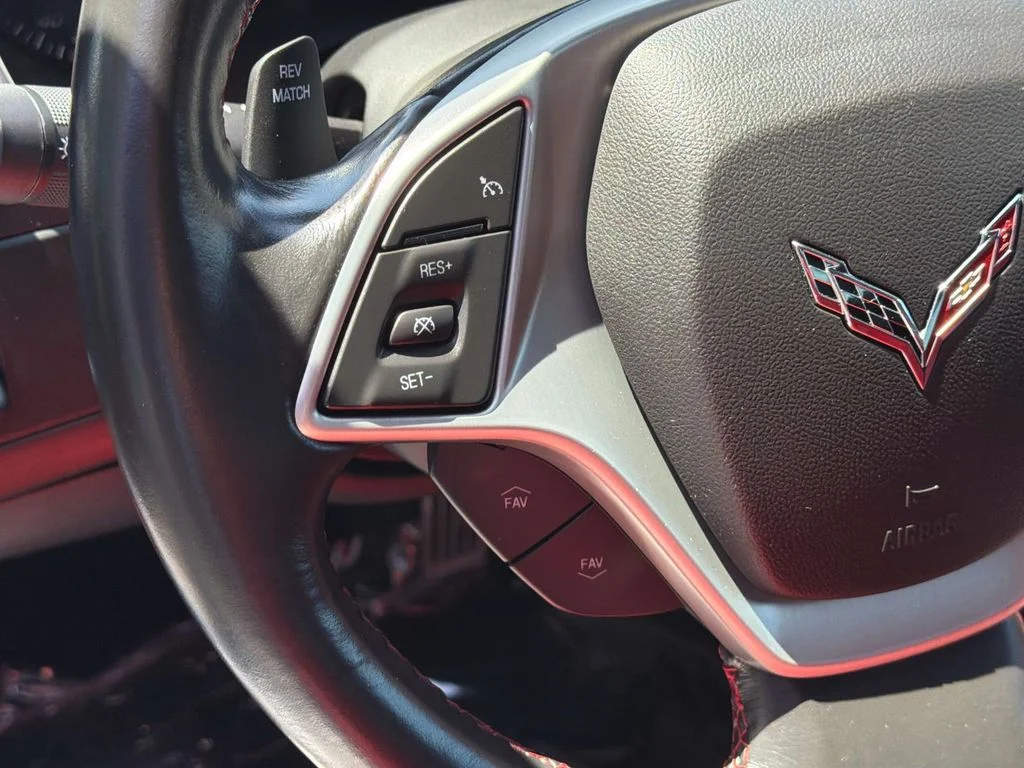 Used 2015 Arctic White Chevrolet Z51 2LT image 24
