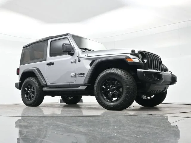 Used 2020 Billet Silver Metallic Clearcoat Jeep Willys Sport image 20