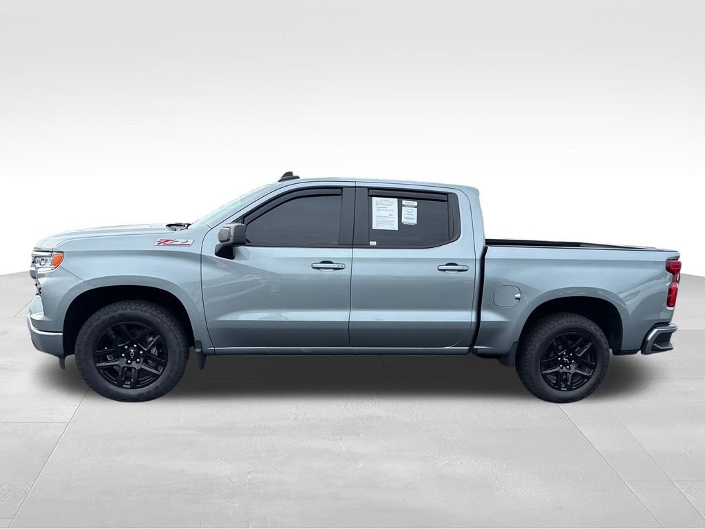 Used 2025 Gray Chevrolet RST image 2