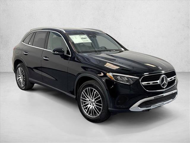 New 2026 Black Mercedes-Benz GLC 300 image 33