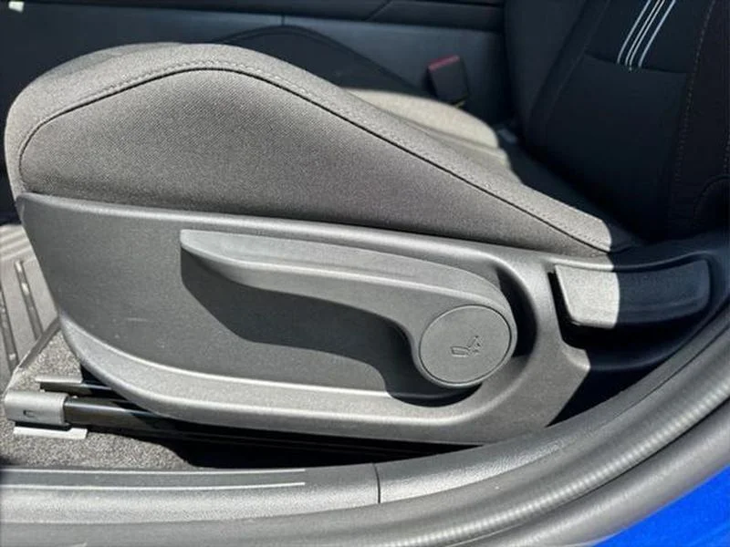 Used 2025 Intense Blue Hyundai SEL Sport image 10