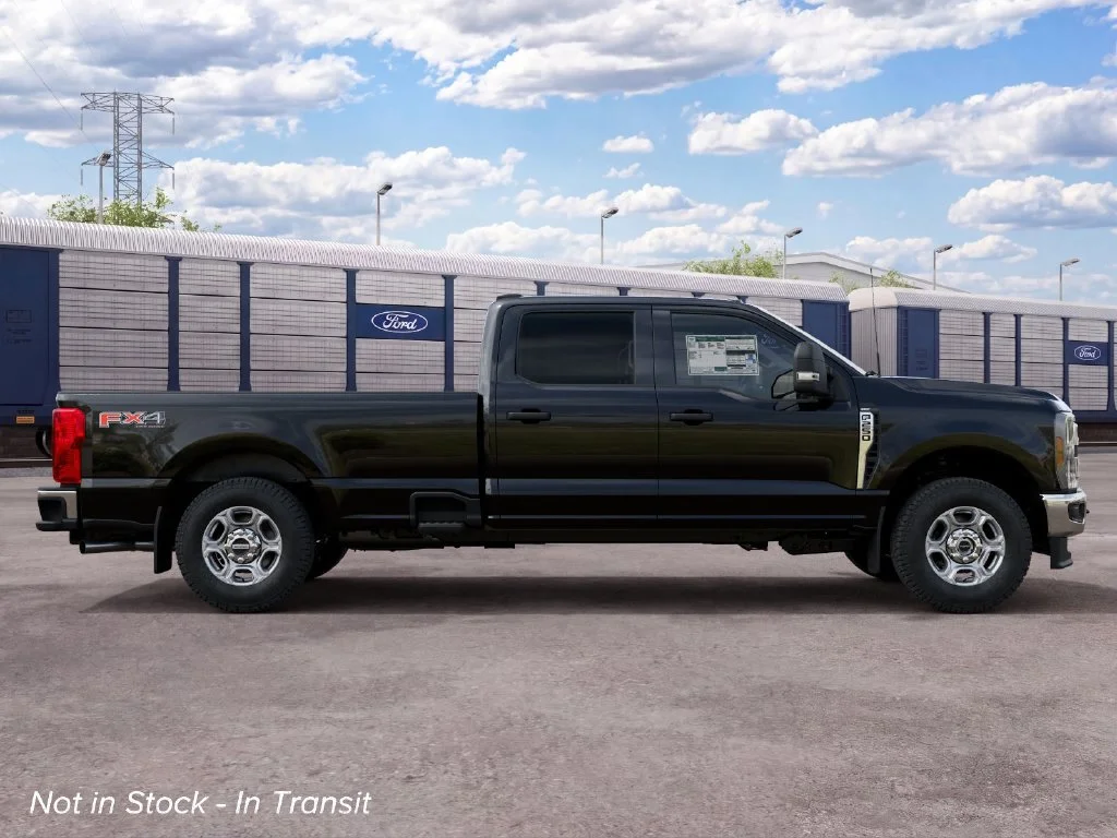 New 2027 Black Ford XLT image 6