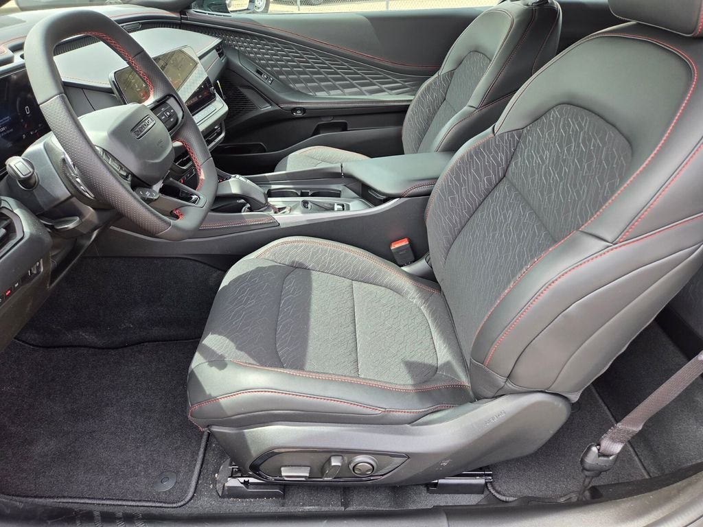 New 2026 Diamond Black Crystal Pearlcoat Dodge R/T Scat Pack image 6