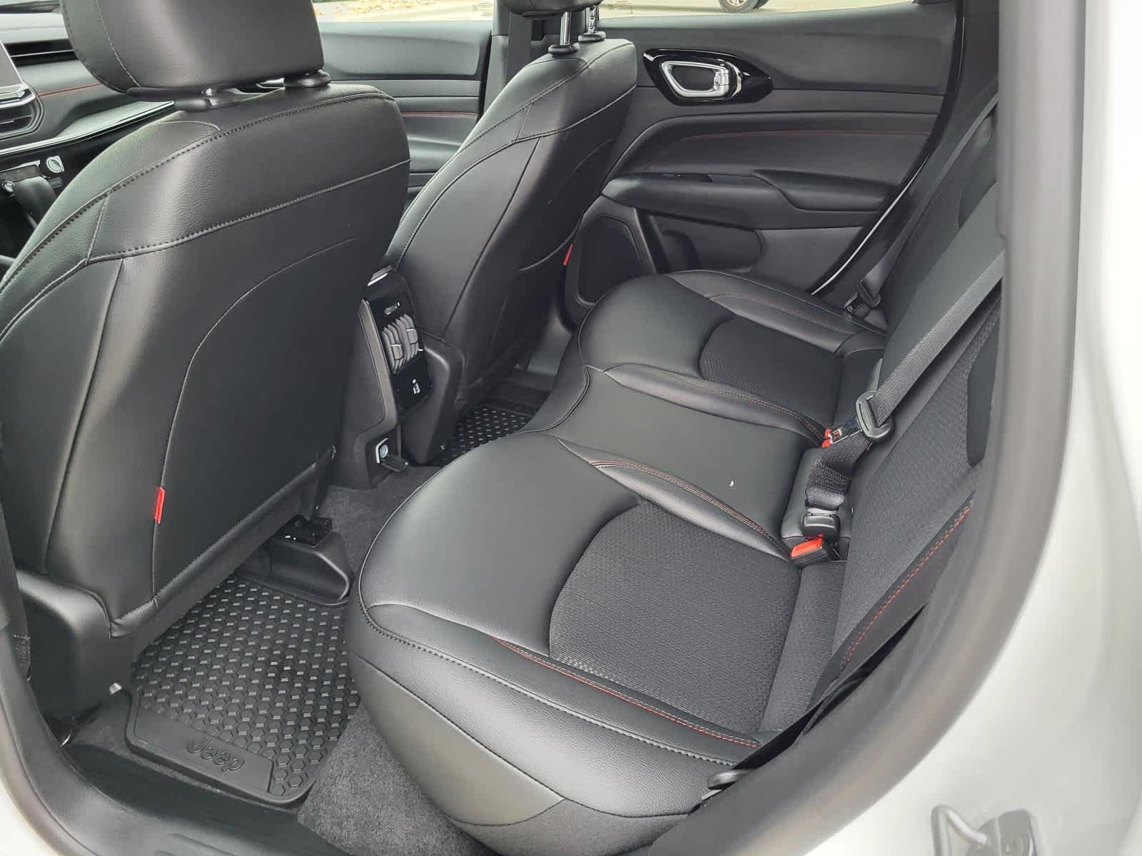 New 2026 Bright White Clearcoat Jeep Trailhawk image 13