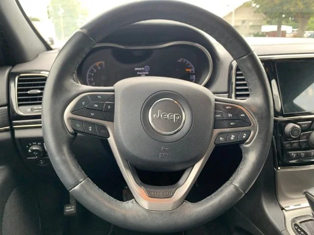 Used 2019 Silver Jeep Overland image 20