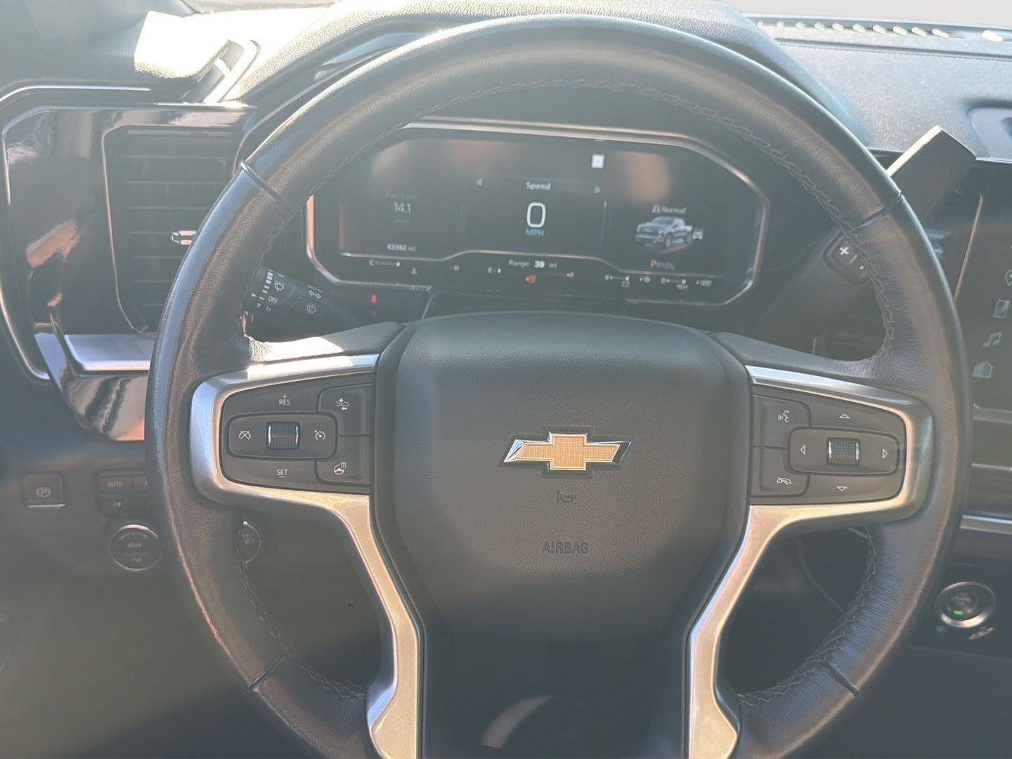 Used 2022 Black Chevrolet LT image 13