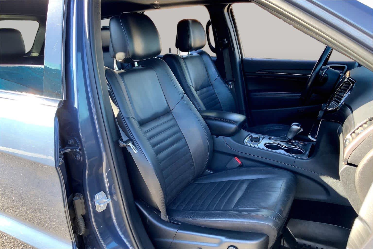 Used 2020 Slate Blue Pearlcoat Jeep Limited X image 9