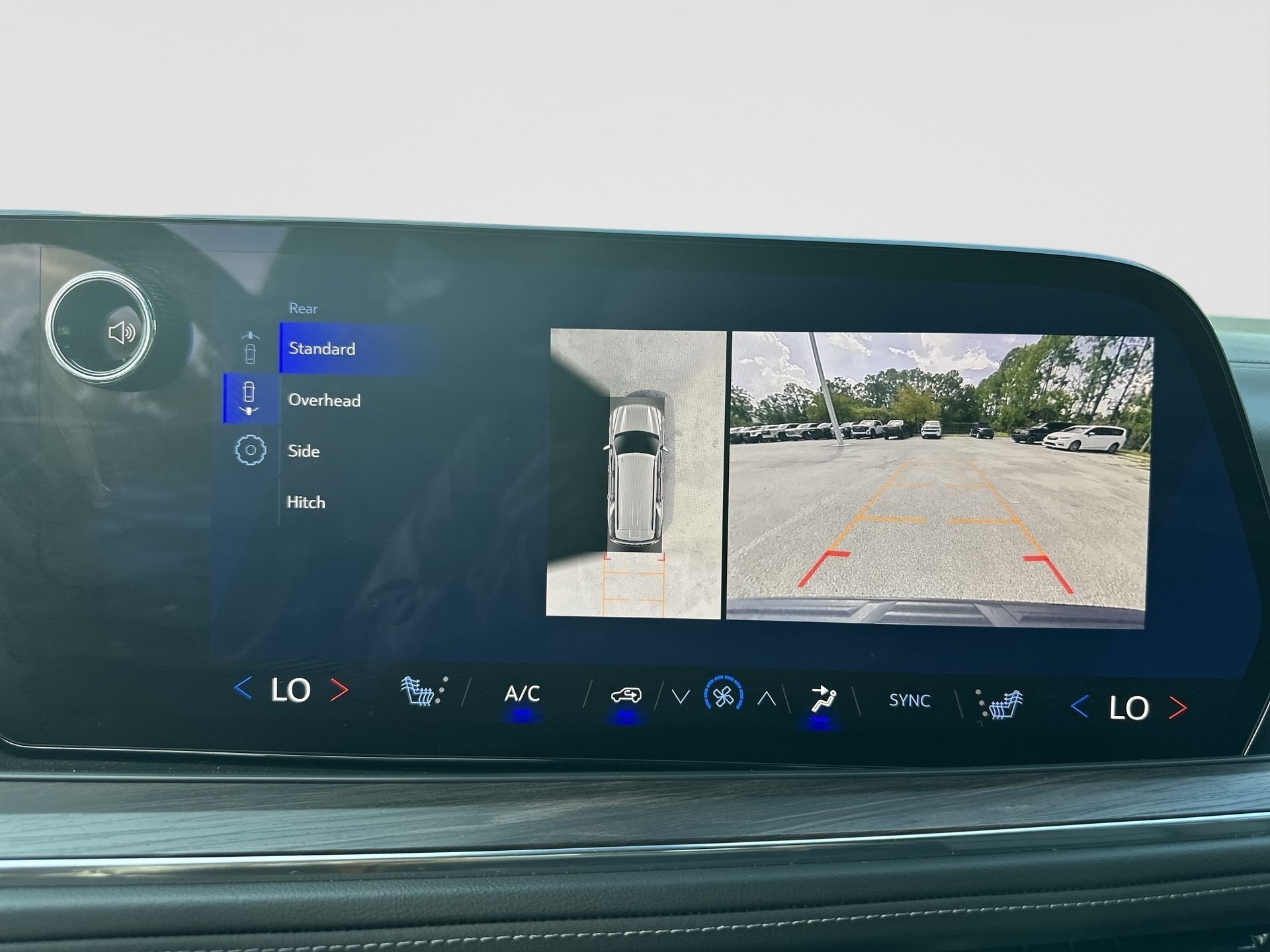 2025 Chevrolet Tahoe LT - Photo 15