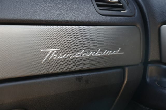 Used 2005 Gold Ford Base image 21