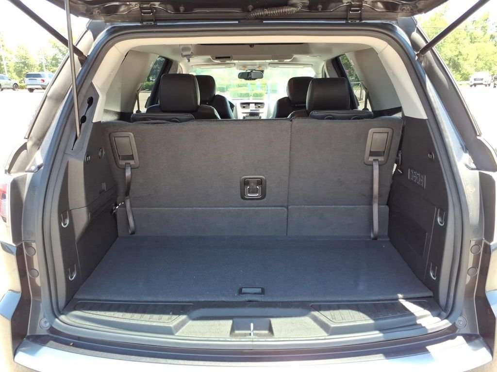 Used 2014 Iridium Metallic GMC Denali image 27