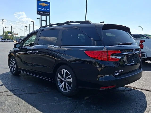 Used 2022  Honda Touring image 4