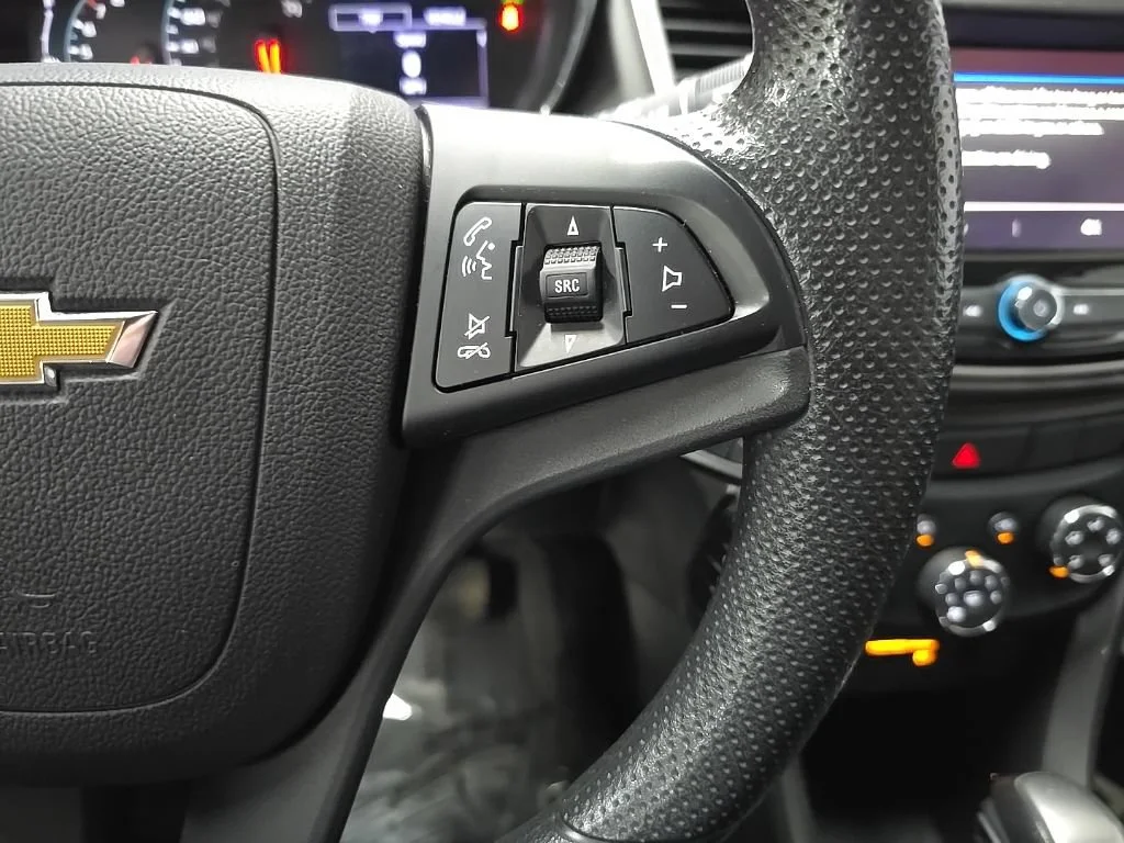 Used 2020 MOSAIC BLACK METALLIC Chevrolet LT image 20