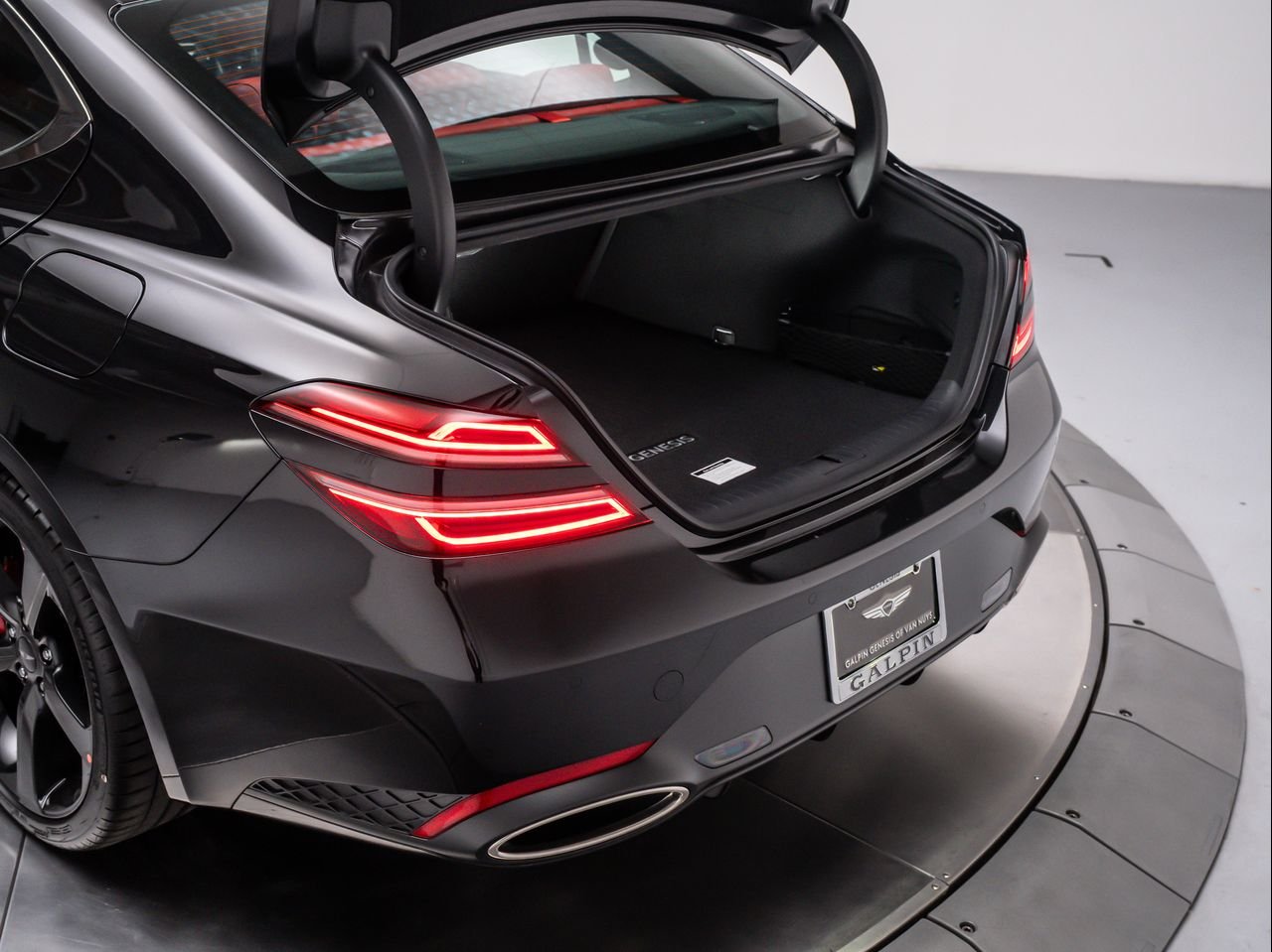 New 2026 Vik Black Genesis 3.3T SPORT PRESTIGE image 11
