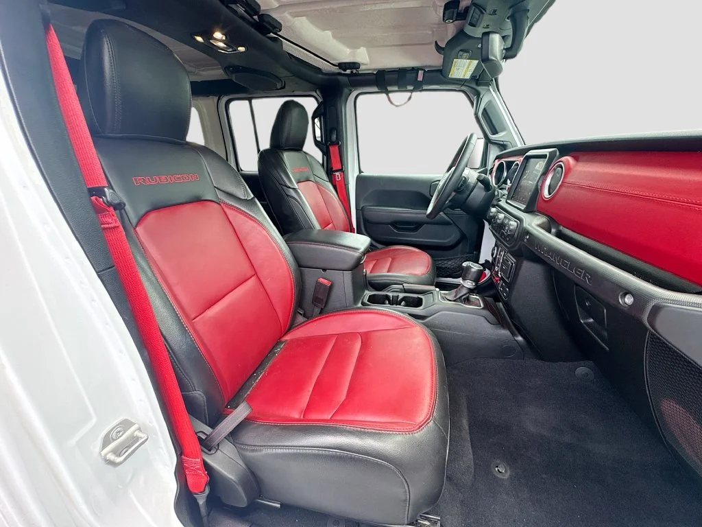 Used 2023 White Jeep Rubicon 20th Anniversary Edition 4xe image 32
