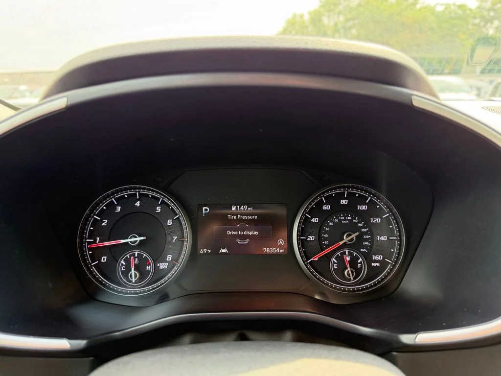 Used 2022 Hampton Gray Hyundai SEL image 30