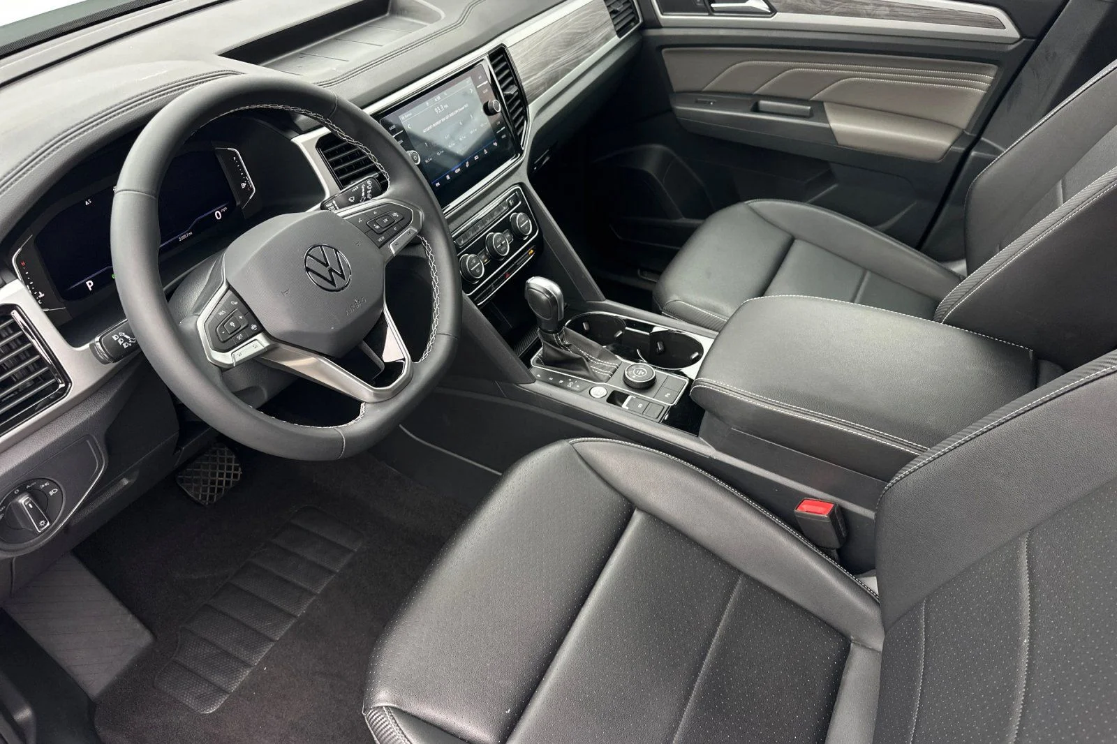 Certified Used 2023 White Volkswagen 2.0T SE w/Technology image 10