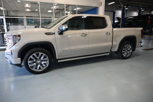 2026 GMC Sierra 1500 Denali - Photo 10