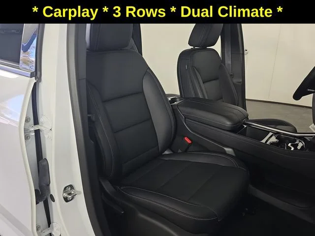 Used 2025 Summit White Chevrolet LT image 30