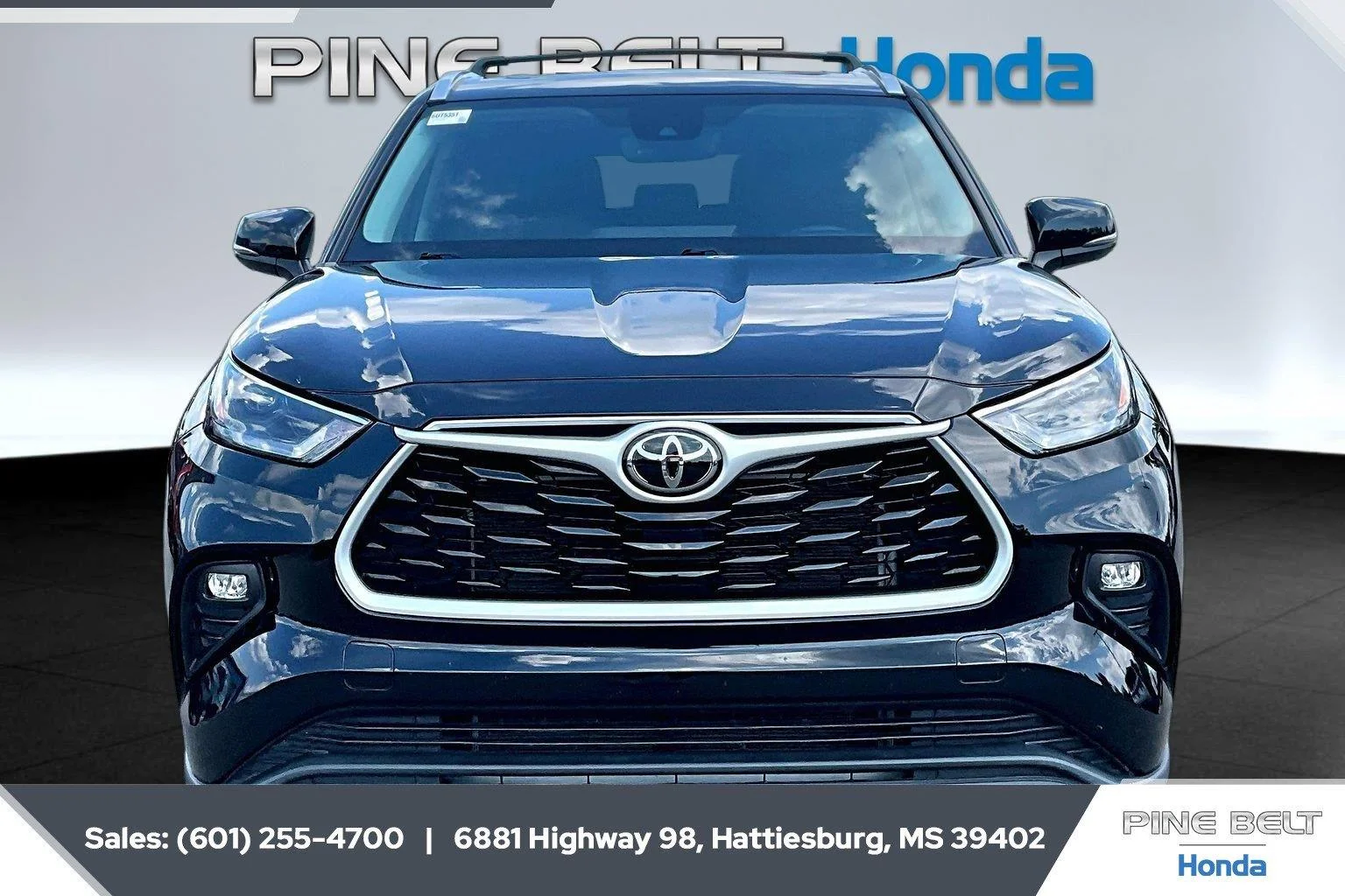 Used 2023 Midnight Black Metallic Toyota XLE image 3