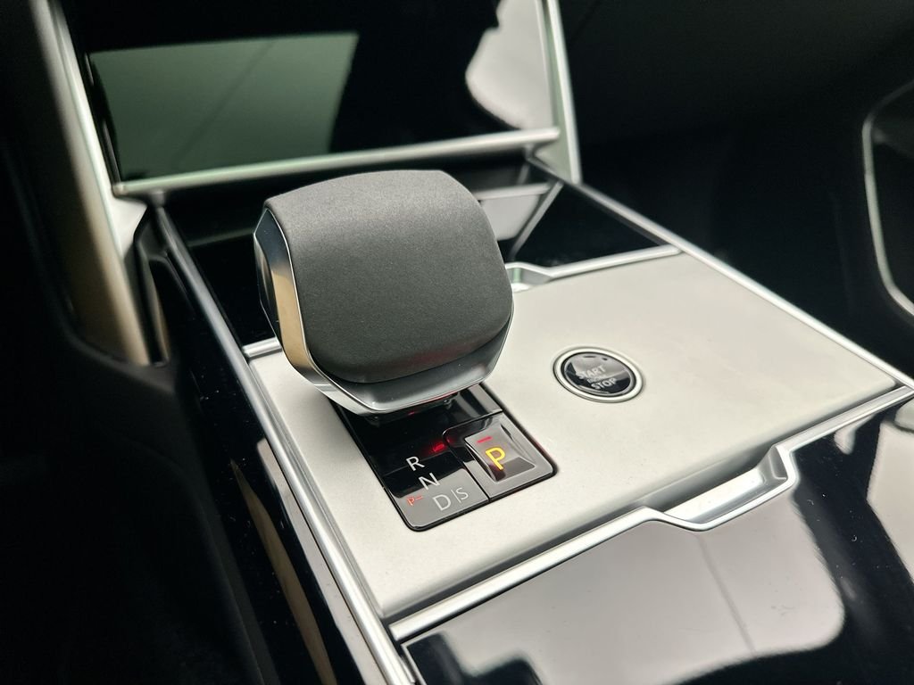 New 2026 Charente Grey Prem Met Land Rover SE image 12