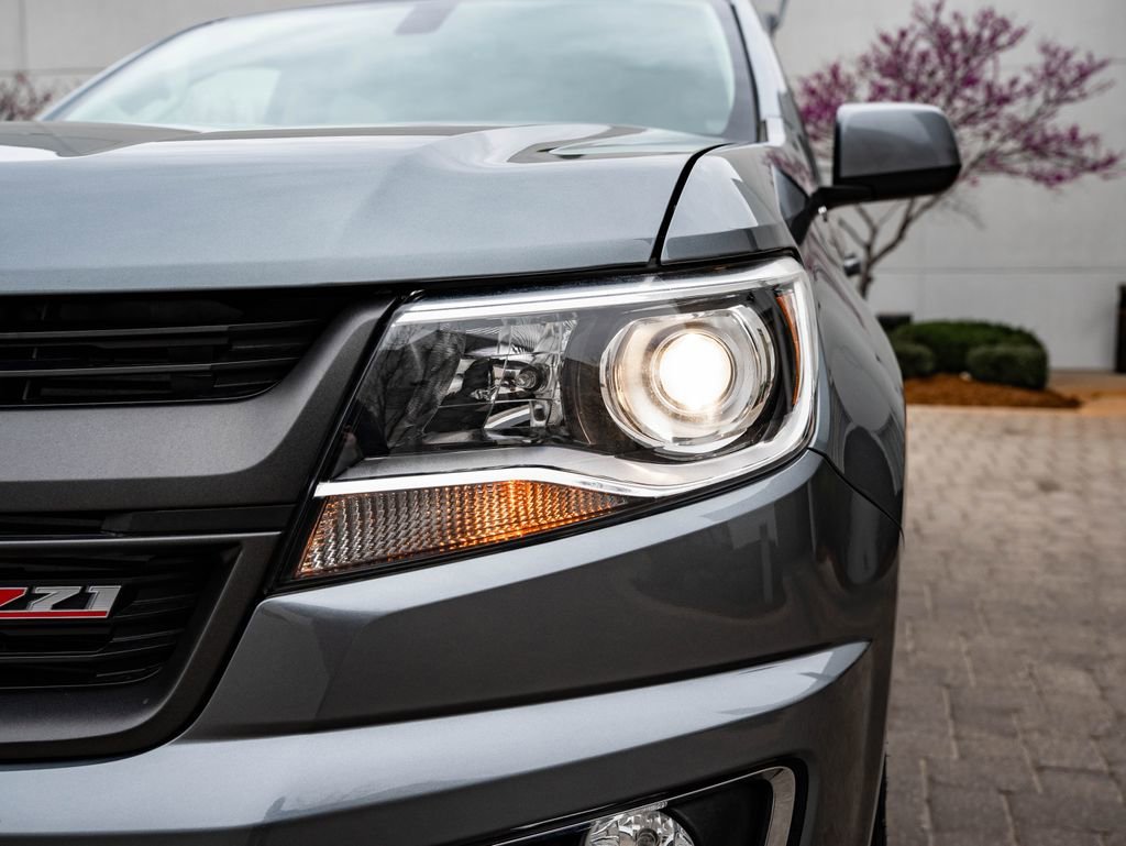 Used 2019 Satin Steel Metallic Chevrolet Z71 image 14
