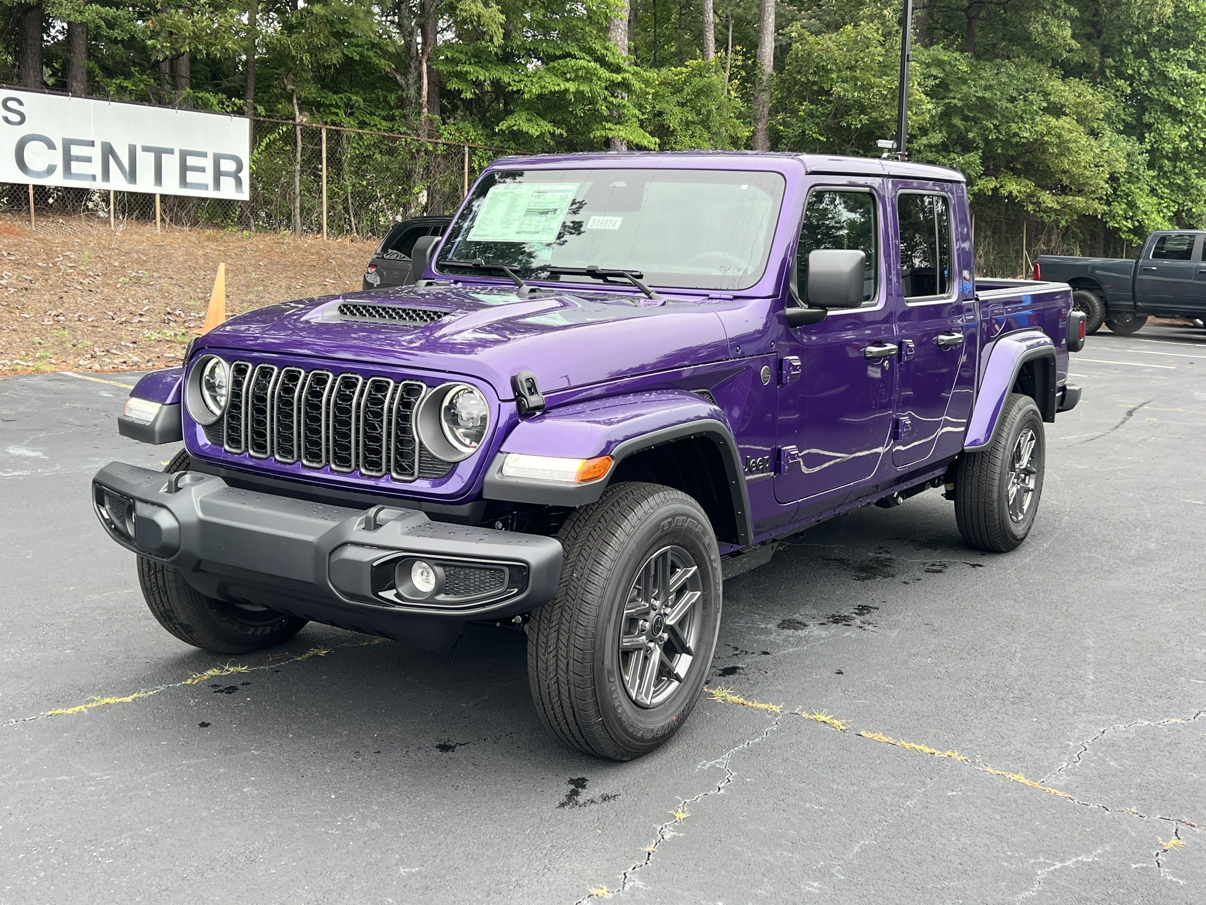 New 2026 Reign Jeep Sport S image 3