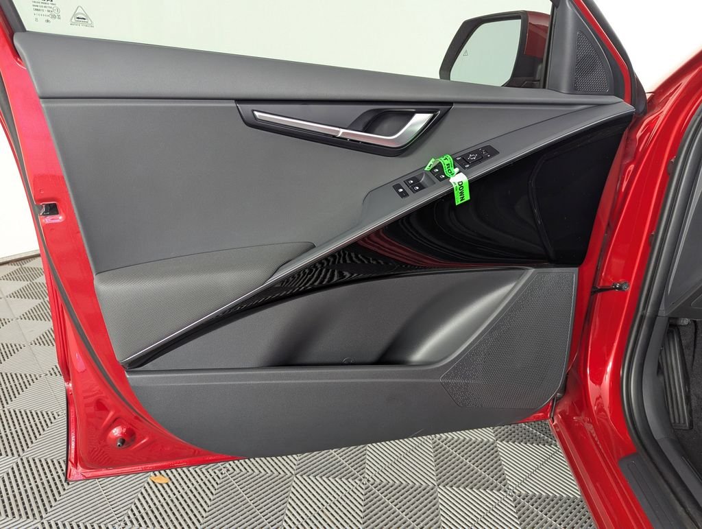 2025 Kia Niro EX - Photo 17
