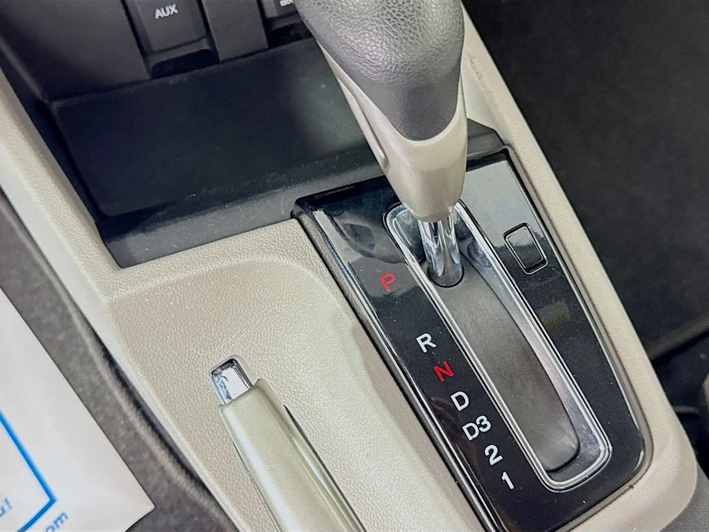 Used 2013 Silver Honda LX image 20